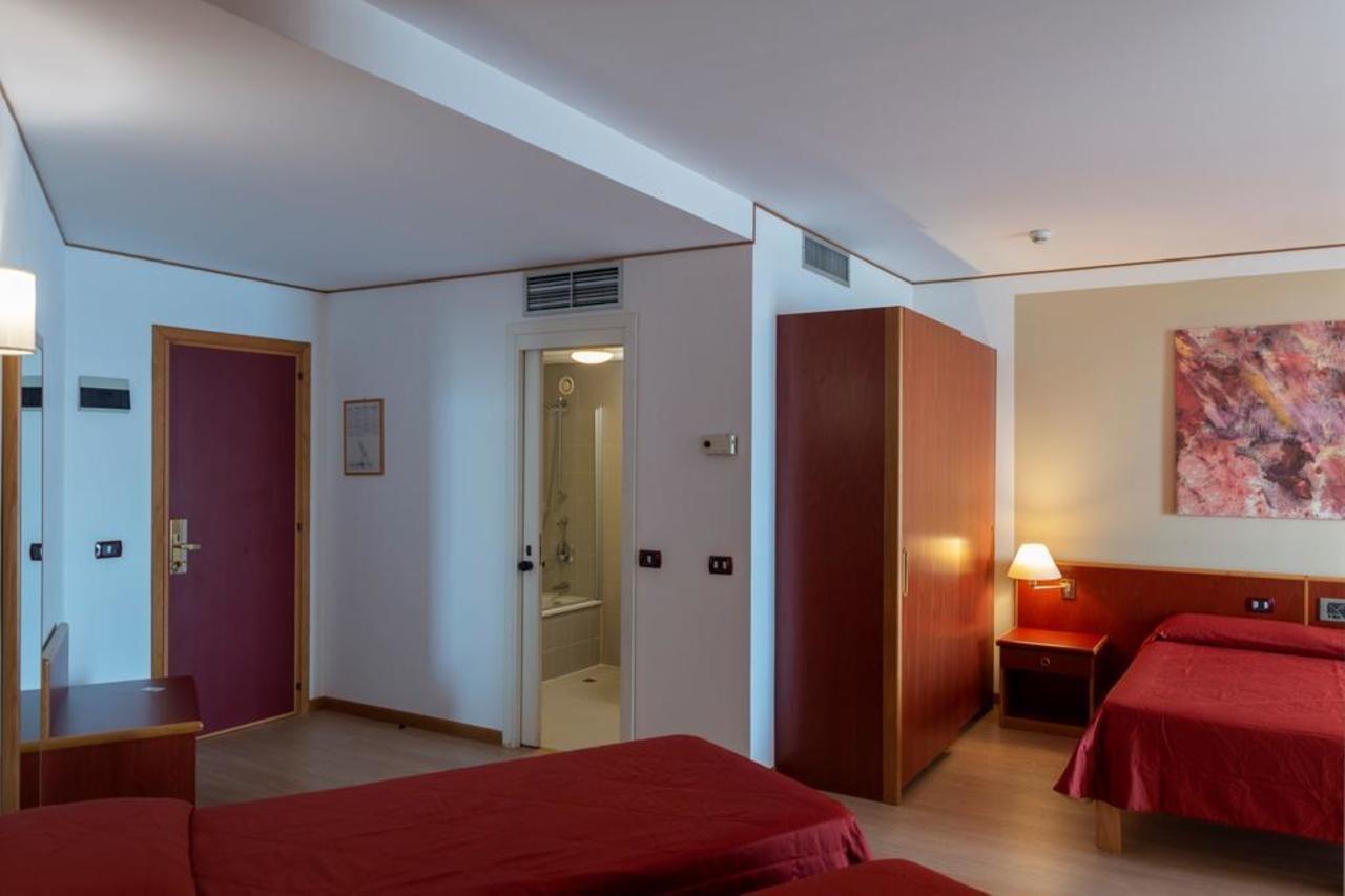 Hotel Torre Normanna Altavilla Milicia Exterior photo