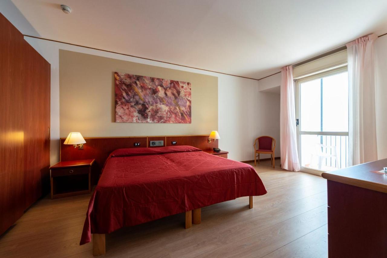 Hotel Torre Normanna Altavilla Milicia Exterior photo